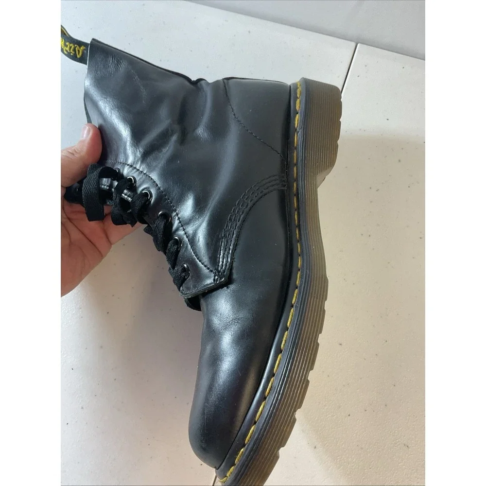 Dr. Martens 1460 Pascal Men's Size 9 Smooth‎ Leather Black Yellow Lace Up Boots